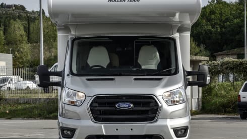 Best Social Space Motorhome, Auto Roller 746 2025