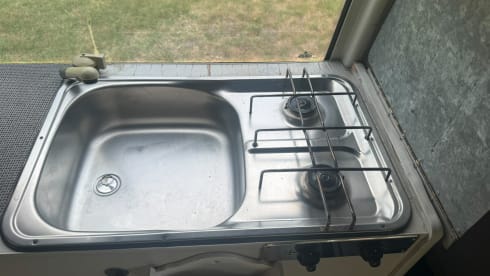 het witte schaap – 4-person Volkswagen campervan from 1997
