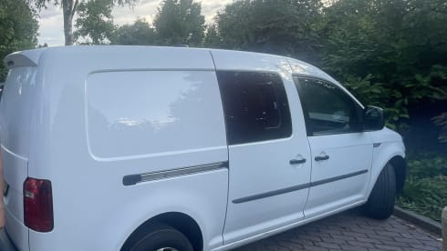 Caddy Camper – 2-seater Volkswagen bus from 2016