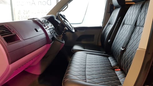 Camper King – 4 berth Volkswagen campervan from 2014