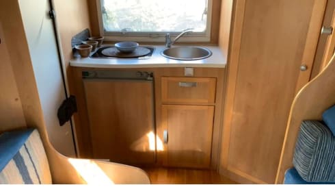 Moby – Mc louis alcove 6 person camper