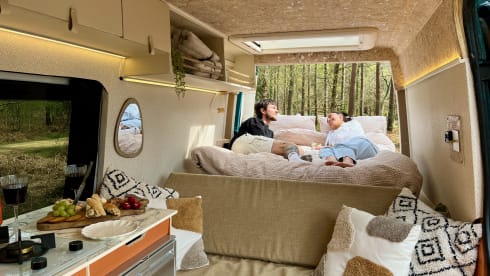 Spike – 3 berth Mercedes-Benz campervan from 2016