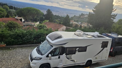 727ga – 5p Chausson semi-integrated uit 2016