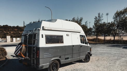 Bennie – Bennie The Van - Portugal