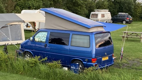 The Blue Diamond – Volkswagen T4 | BlueDiamond | Powerhouse 2.5TDI - 115HP 2 to 4 people