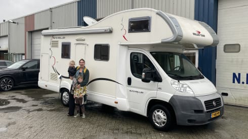 Het Roversnest – 7p Fiat alcove from 2011
