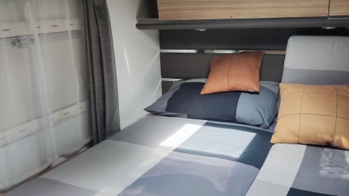 Elegant and comfortable Adria Sonic 700 sl plus motorhome