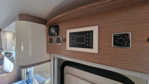 Nazareth gezinsmobilhome – 7p Fiat alcove uit 2017
