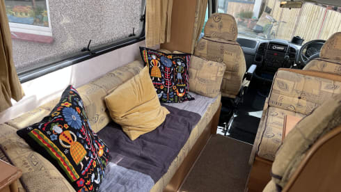 Frida  – 4 berth Peugeot Compass Avantgarde from 2004