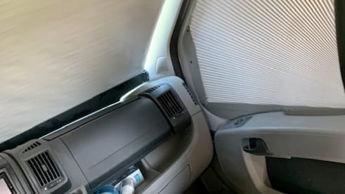 Mario – Perfect Fiat Bavaria Camp camper van for rent -automatic