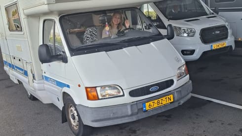 Happy – Happy on the road met onze 4p Ford Elnagh Colombia alkoof uit 1996