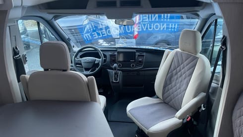 NEW! Semi-integrated, built in 2024, comfort, luxury and compactness, automatic