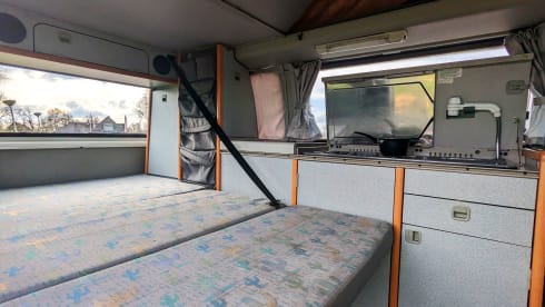 Nebula – VW campervan T4, 4 pers