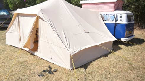 BarnaBus – T2 CamperVan Hire
