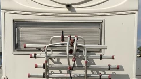 The Family Fun-Mobile – Camper completamente fuori rete / Famiglia 6 posti letto [3 zone notte separate,