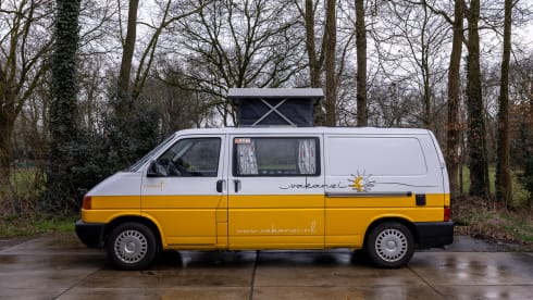 Sunset – 2p Volkswagen bus uit 2000