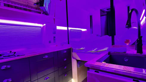 Trekker – Peugeot Boxer Electric Bed/Lithium powered/off-grid  2Berth