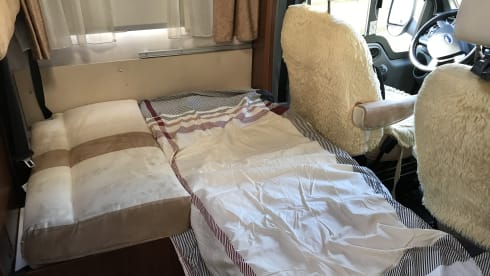Narrow Hymer, practical and very complete