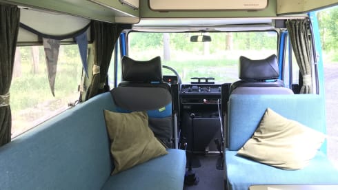 Lynz – Cheerful camper van Westfalia