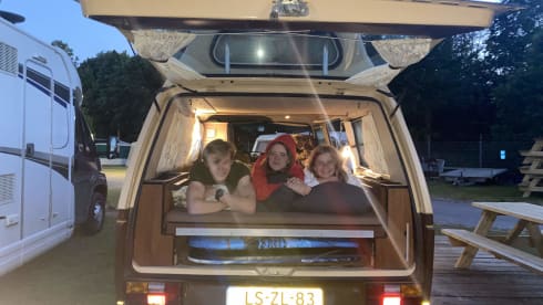 Charlie – VW T3 Adventurewagon Automatic - California Imported