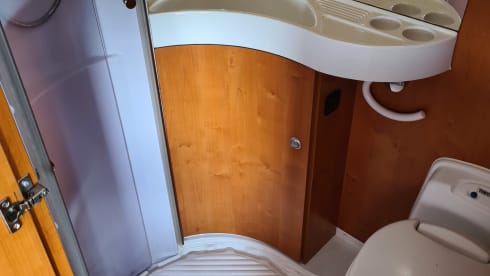 4p Niesmann + Bischoff integrated from 2008