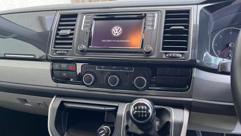 Sunny Scotland Campers  – Volkswagen transporter, sleeps 2 and pet friendly