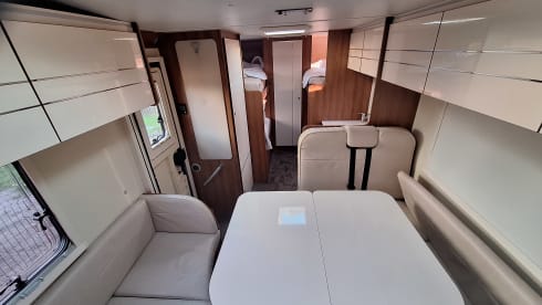 5p Rimor alcove from 2019