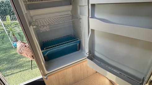 Piloot – Pilote camper - a big people camper! fully furnished!