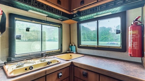The Dude – Awesome retro camper from 1990