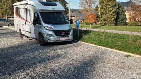Volledig uitgeruste camper van 2020