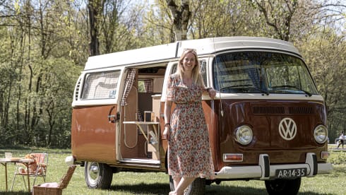 Bob – Bob the retro volkswagen T2a camper bus