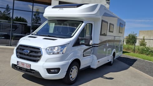 FORD Mc Louis Avantgarde – 5p McLouis semi-integrated from 2024