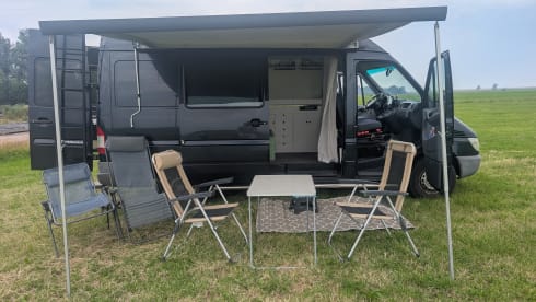Benz – 2p Mercedes-Benz bus uit 2004