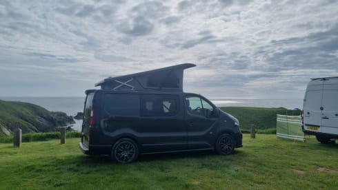 Vauxhall vivaro  – 4 berth Vauxhall vivaro campervan from 2018