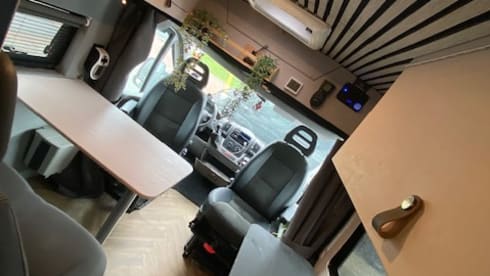 4p Citroën bus from 2011