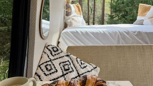 Spike – 3 berth Mercedes-Benz campervan from 2016