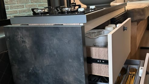 Spirit – SPIRIT 3.0 / AUTOMAAT / OFFGRID / 4PERS / LENGTEBEDDEN