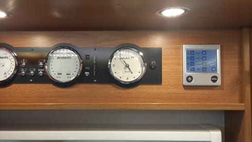 Black Magic – 4p Dethleffs semi-integrated from 2013