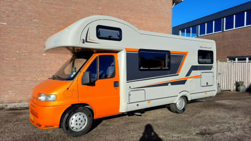 6p Hymer alcove from 1999