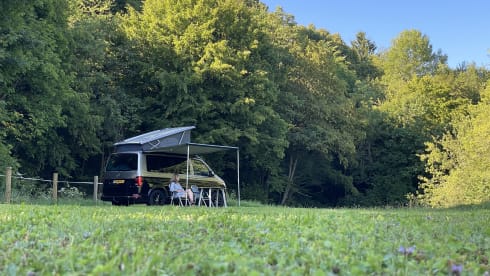 Luxe California Beach T6.1 (camper 2-4p, auto tot max 7p) – 4p Volkswagen campervan uit 2021