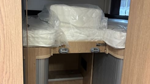 Compacte Hobby Optima V65 GE    2 persoons camper  BJ 2026