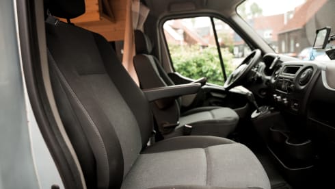 Donna Lina 2.0 – 2p Renault campervan from 2012