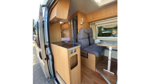 Bus camper Adria Twin