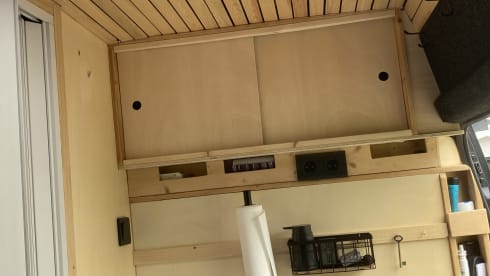 Fiat Ducato bus camper, 3 persons. 2.10 standing height!
