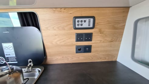 5 seater 4 berth Volkswagen T6 VW campervan 2019