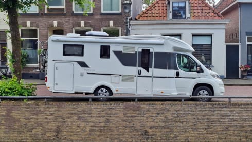 Freedom II – Adria Matrix 670 sl plus met lengte bedden.