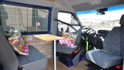 Type 6 – Nice hip bus camper with fixed bed