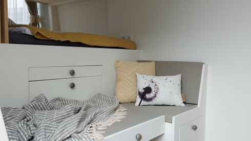 Buscampr – New, off-grid, complete and comfortable 'Buscampr' for 2 people