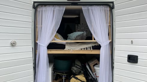 Nujay – 4 berth Peugeot campervan from 2016