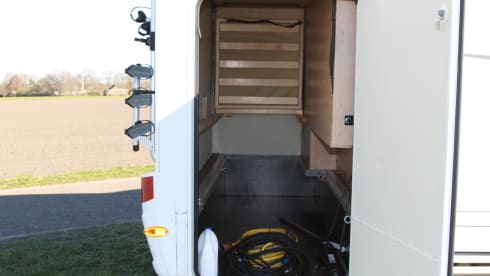 Super Brig 678 - Nice family camper for 7 people!